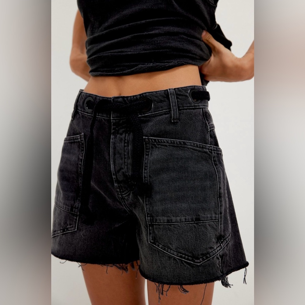 NWT We The Free Moxie Barrel Shorts ~Night Hawk~ - Picture 3 of 3